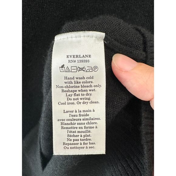 EVERLANE Black ReCashmere Crewneck Sweater Eco Soft Knit Cashmere Blend | Medium - Picture 7 of 7